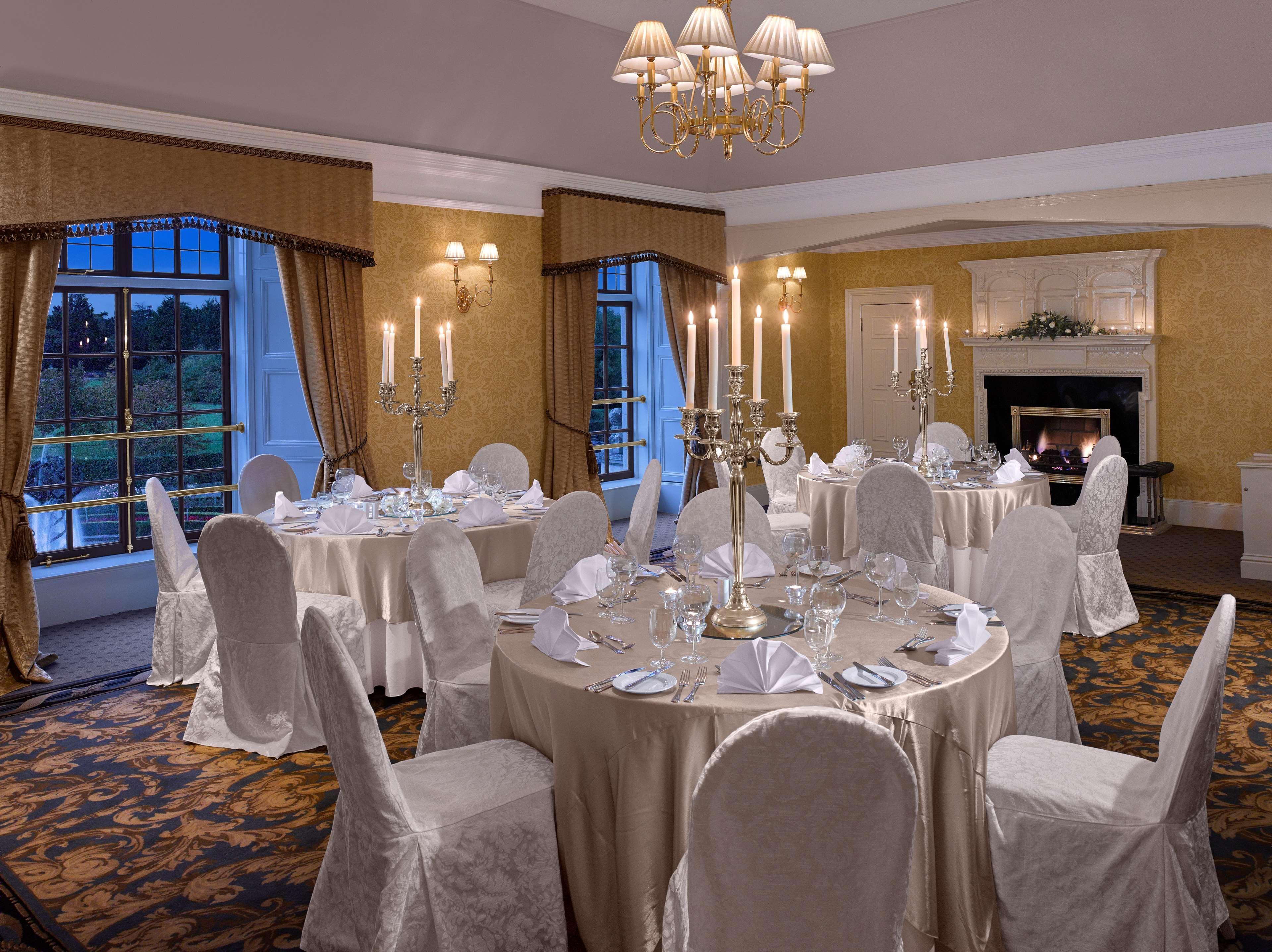 Radisson Blu St. Helen'S Hotel Dublino Esterno foto The ballroom at the hotel