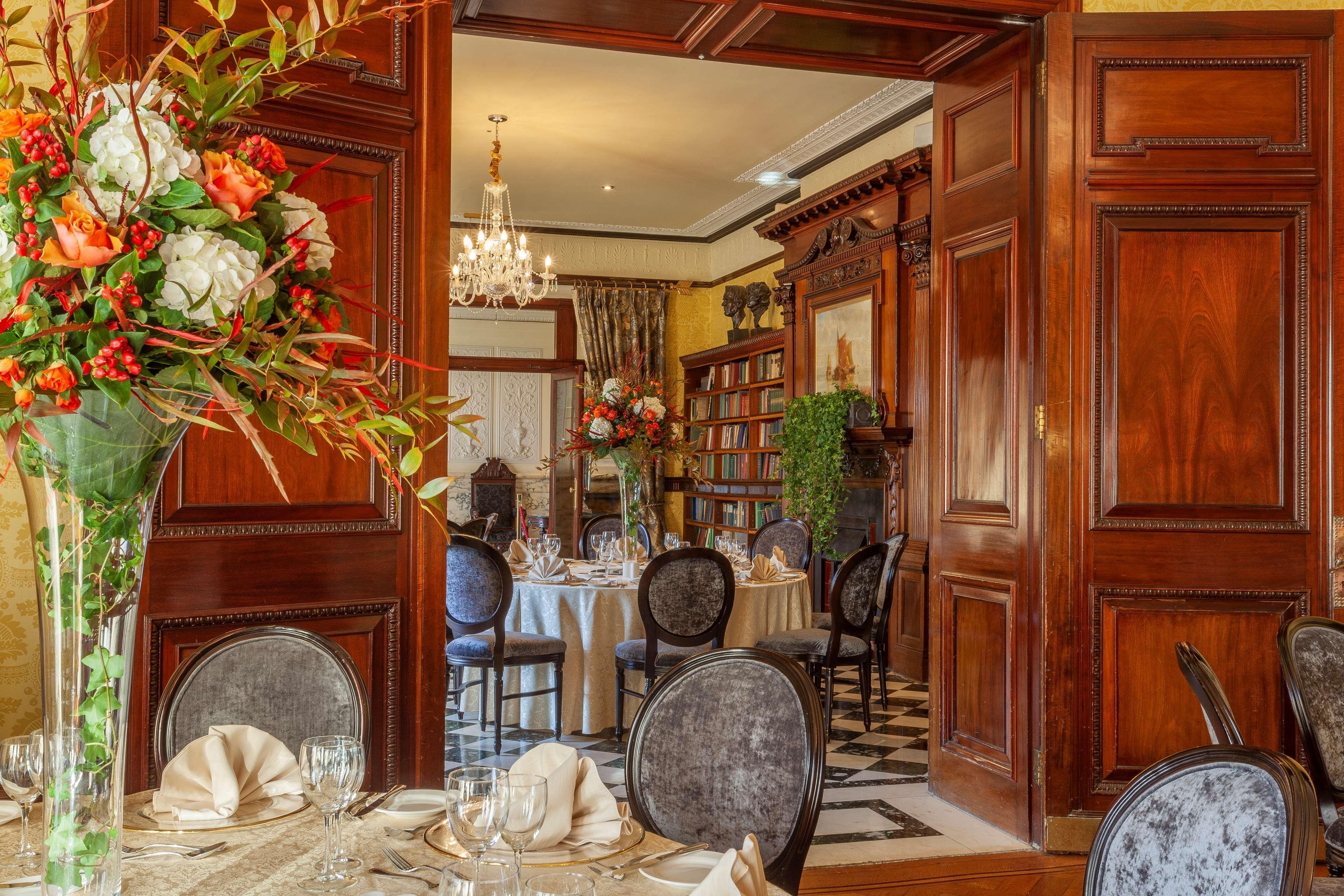 Radisson Blu St. Helen'S Hotel Dublino Esterno foto The restaurant
