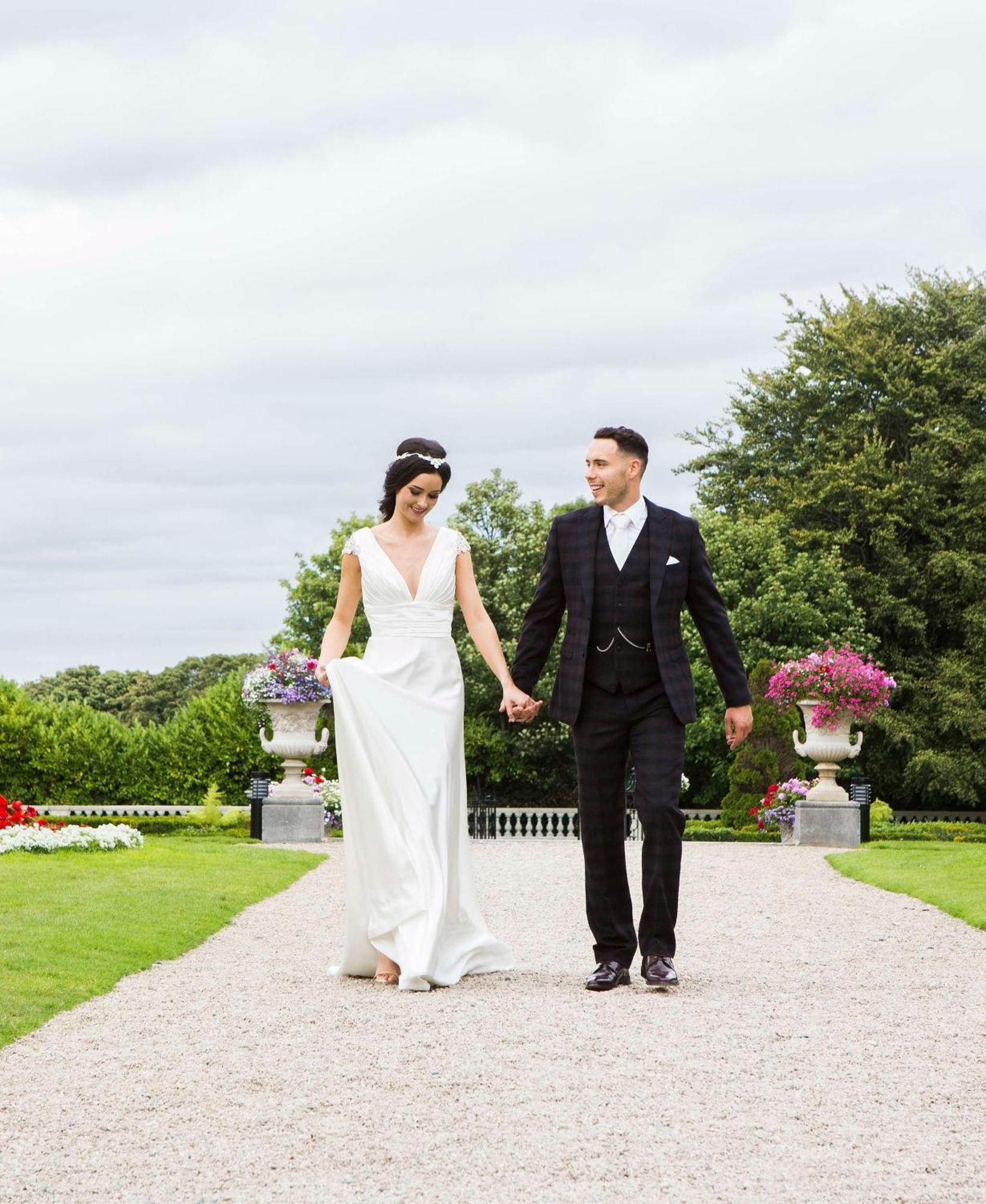 Radisson Blu St. Helen'S Hotel Dublino Esterno foto Wedding couple